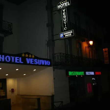 Готель Vesuvio 4*