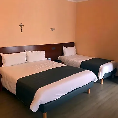 Otel Vesuvio Lourdes