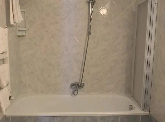 Vesuvio Hotell Lourdes